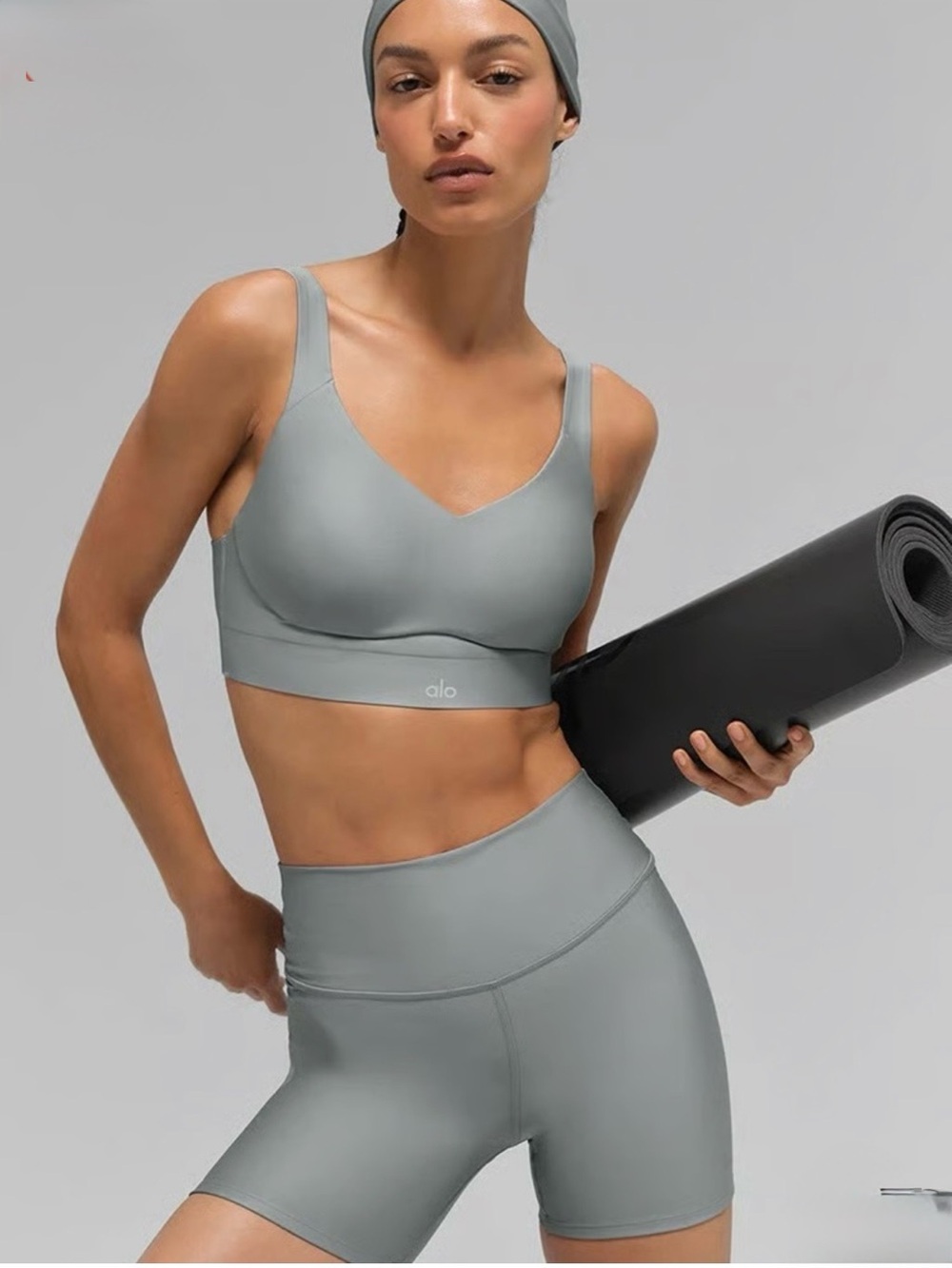 ALO Yoga airlift high-waist bike shorts, lunar gray 5", size small, never worn